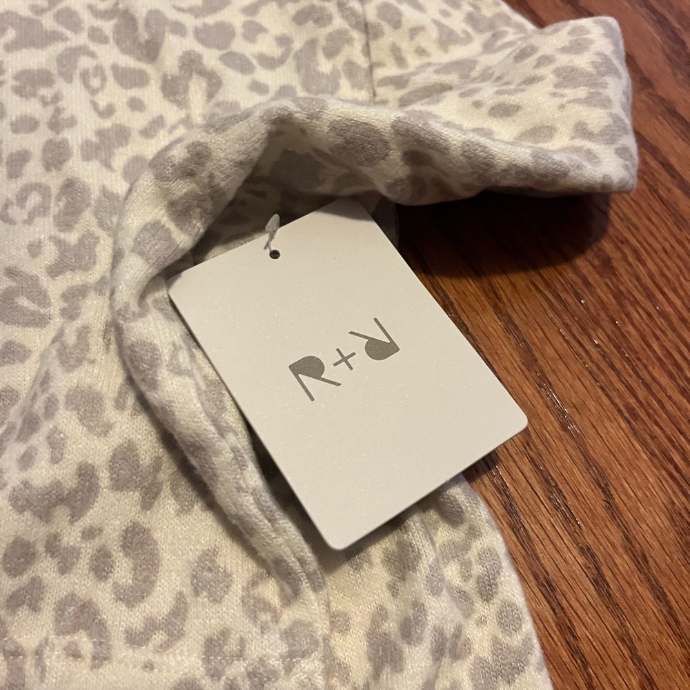 R + R shirt - Picture 3 of 3